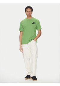 Nike T-Shirt DC7817 Zielony Loose Fit. Kolor: zielony. Materiał: bawełna #4
