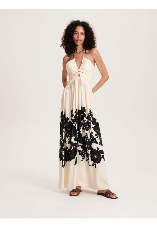 Reserved - Sukienka z kwiatowym printem - wielobarwny. Materiał: tkanina, wiskoza. Wzór: nadruk, kwiaty