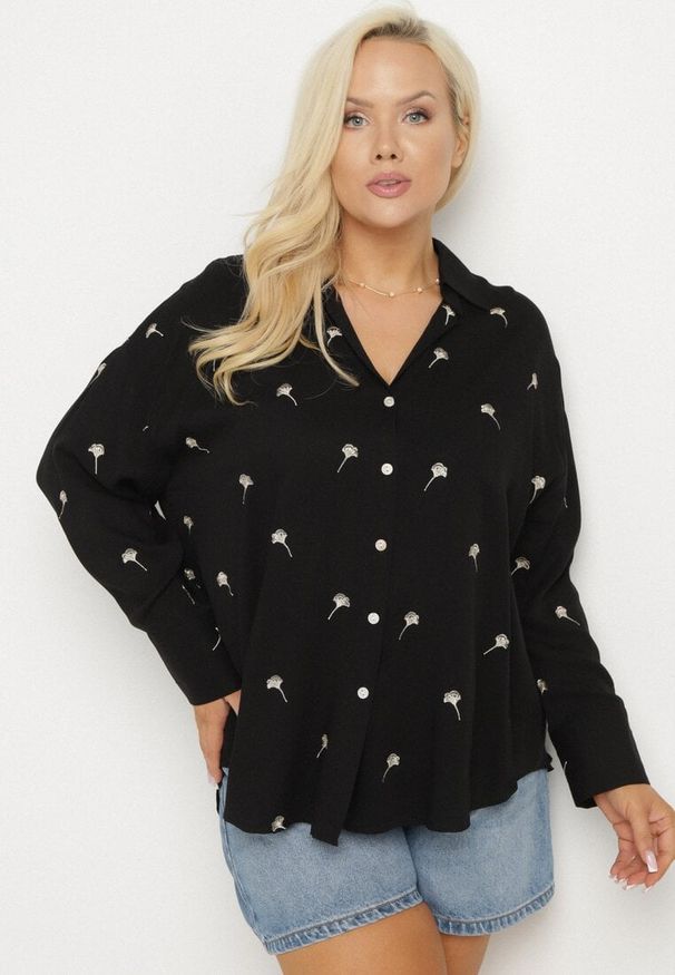 Born2be - Czarna Koszula z Wiskozą w Drobne Hafty Navellea. Okazja: na co dzień. Kolekcja: plus size. Kolor: czarny. Materiał: wiskoza. Długość rękawa: długi rękaw. Długość: długie. Wzór: haft. Styl: klasyczny, elegancki, casual