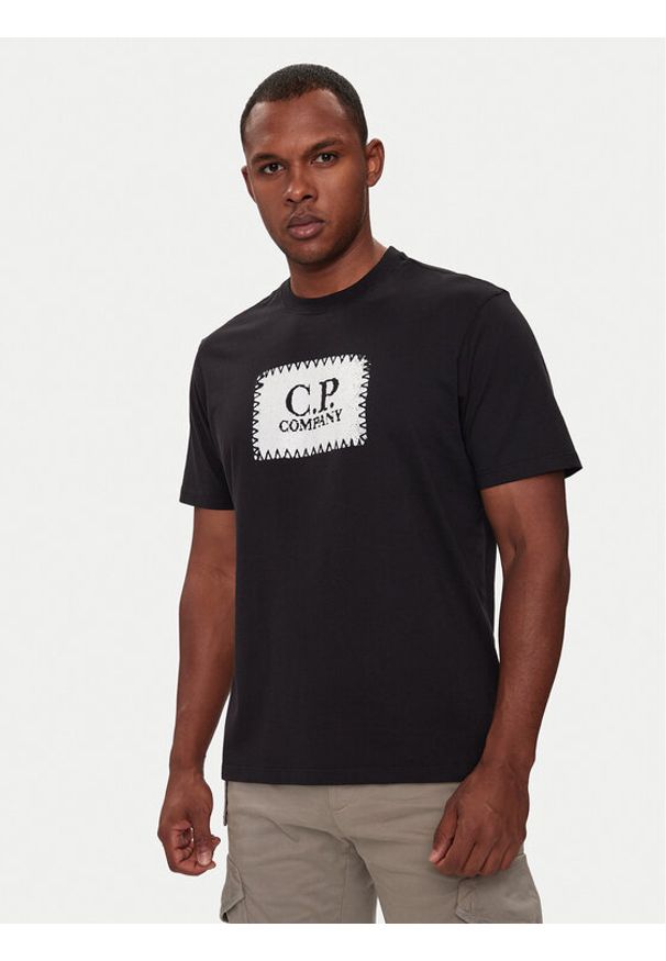 C.P. Company T-Shirt 17CMTS029A005100W Czarny Regular Fit. Kolor: czarny. Materiał: bawełna