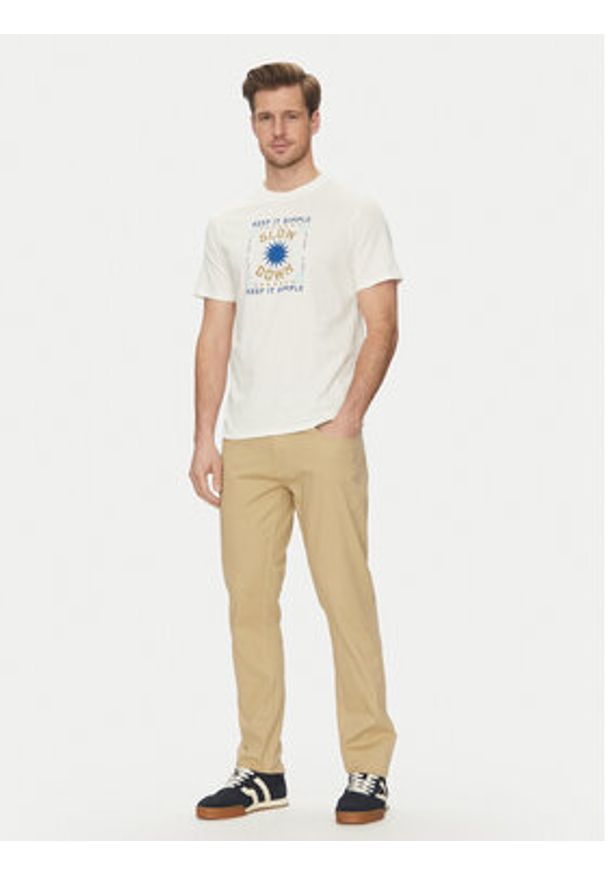 Blend Spodnie materiałowe 20717888 Beżowy Regular Fit. Kolor: beżowy. Materiał: bawełna