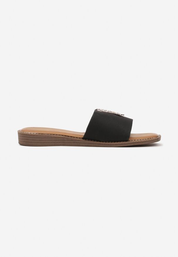 Born2be - Czarne Klasyczne Klapki z Eleganckim Wycięciem Neoniel. Okazja: na co dzień. Nosek buta: otwarty. Kolor: czarny. Materiał: len, jeans. Obcas: na płaskiej podeszwie. Styl: klasyczny, elegancki