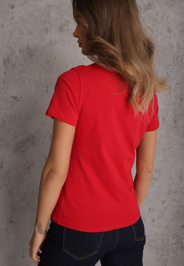 Renee - Czerwony T-shirt z Bawełny z Okrągłym Dekoltem Nedima. Okazja: na co dzień. Kolor: czerwony. Materiał: bawełna. Styl: casual, klasyczny
