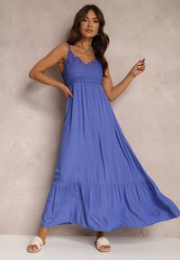Renee - Granatowa Sukienka Chryazire. Okazja: na randkę. Kolor: niebieski. Materiał: tkanina, koronka. Długość rękawa: na ramiączkach. Wzór: aplikacja, koronka, gładki. Długość: maxi #1