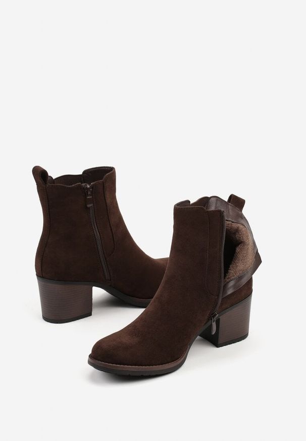 Renee - Brązowe Botki na Słupku w Stylu Sztybletów Acandrie. Okazja: na co dzień. Kolor: brązowy. Materiał: jeans, skóra. Obcas: na słupku. Styl: casual, elegancki