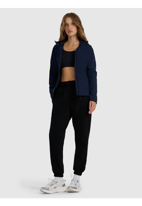 4f - 4F Kurtka softshell wiatroodporna membrana 5000 damska - granatowa L. Typ kołnierza: kaptur. Kolor: niebieski. Materiał: softshell. Technologia: Windstopper. Sezon: zima