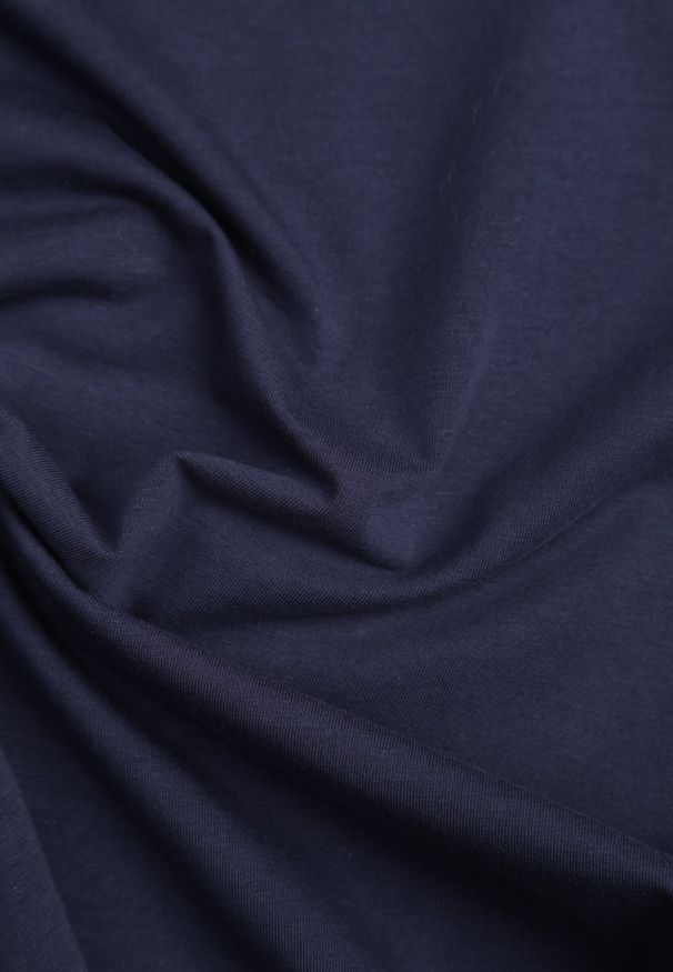 Born2be - Granatowy T-shirt z Bawełny z Dłuższym Tyłem i Rozcięciami po Bokach Cordalea. Okazja: na co dzień. Kolor: niebieski. Materiał: bawełna. Długość: długie. Styl: elegancki, casual