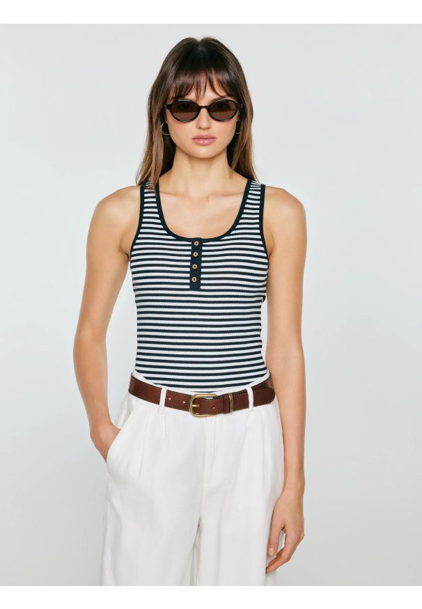 Big-Star - Top damski slim w paski granatowy Yunsa 403. Okazja: na co dzień. Kolor: niebieski. Materiał: dzianina. Wzór: paski. Styl: casual, klasyczny