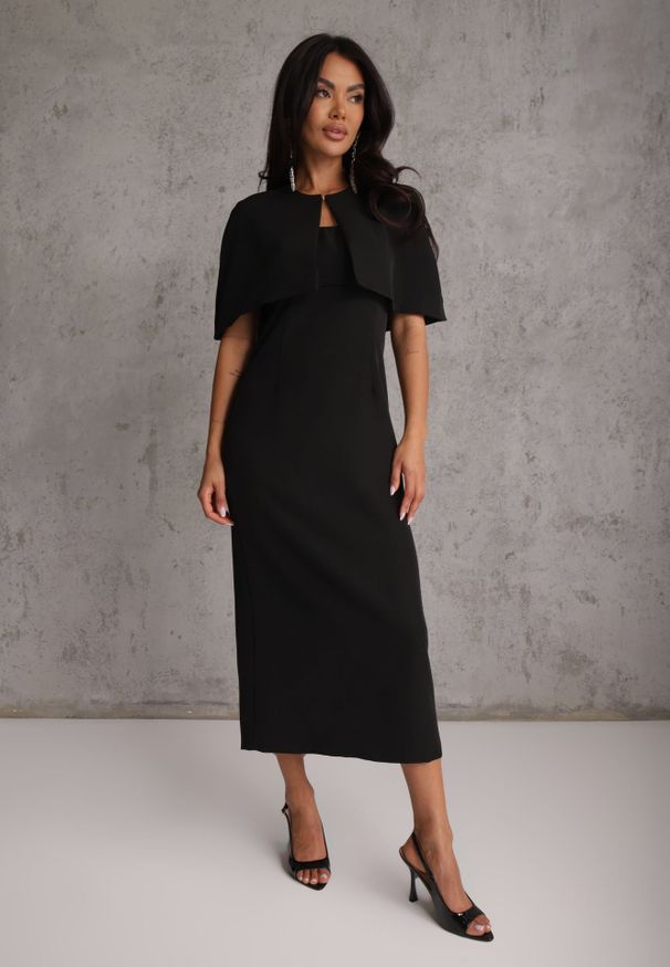 Renee - Czarna Sukienka VICES o Dopasowanym Kroju z Narzutką Kelaleno. Okazja: na randkę, na imprezę. Kolor: czarny. Materiał: poliester. Długość rękawa: na ramiączkach. Typ sukienki: dopasowane