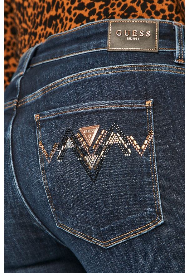 Guess - Jeansy Sexy Straight. Kolor: niebieski