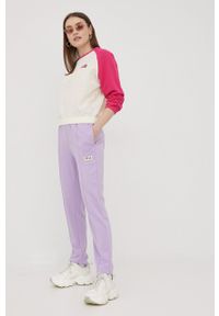 Fila spodnie dresowe damskie kolor fioletowy. Stan: podwyższony. Kolor: fioletowy. Materiał: dresówka #3