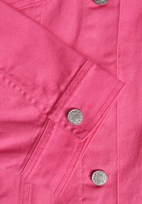 Renee - Fuksjowa Jeansowa Kurtka z Bawełny Perilopei. Okazja: na co dzień. Kolekcja: plus size. Kolor: różowy. Materiał: bawełna, jeans. Styl: casual #6
