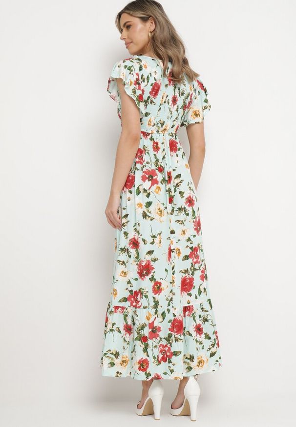 Born2be - Jasnozielona Rozkloszowana Sukienka Maxi z Wiskozy w Kwiatowy Print Unadis. Kolor: zielony. Materiał: wiskoza. Wzór: nadruk, kwiaty. Sezon: lato. Długość: maxi