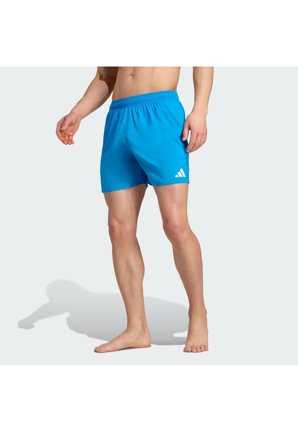 Adidas - Szorty Water Reactive Graphic Swim 5-Inch. Kolor: niebieski, biały, wielokolorowy. Materiał: materiał