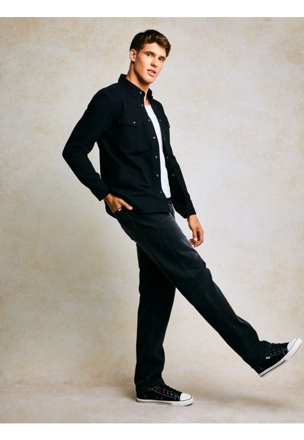 Big-Star - Jeansy męskie loose czarne Zack 912. Okazja: na co dzień. Stan: podwyższony. Kolor: czarny. Wzór: gładki. Styl: klasyczny, casual, elegancki