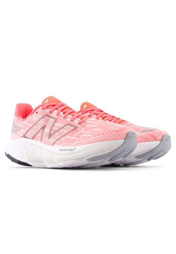 Buty męskie New Balance Fresh Foam x Balos v1 MBALCE1 – pomarańczowe. Okazja: na co dzień. Kolor: pomarańczowy. Szerokość cholewki: normalna. Sport: bieganie, fitness