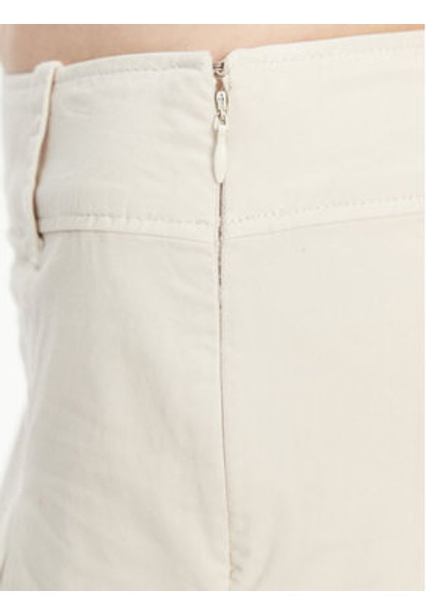 Calvin Klein Jeans Spódnica mini J20J225215 Beżowy Regular Fit. Kolor: beżowy. Materiał: bawełna