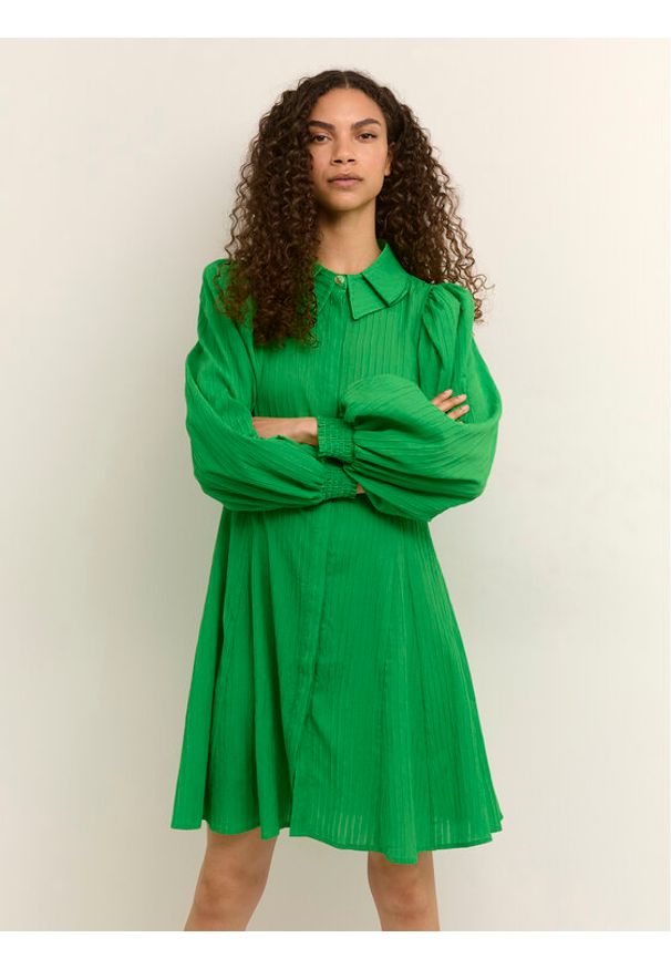 Karen by Simonsen Sukienka koszulowa Bugsy 10104307 Zielony Feminine Fit. Kolor: zielony. Materiał: syntetyk. Typ sukienki: koszulowe