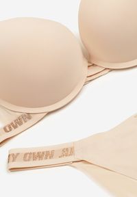 Born2be - Beżowy Komplet Biustonosz Push-Up i Wycięte Majtki Figi Ozdobione Napisami Bralara. Kolor: beżowy. Materiał: materiał. Wzór: aplikacja, napisy