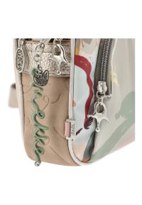 Srebrna Stylowa Damska Listonoszka Anekke Z Serii Alma. Kolor: srebrny. Wzór: aplikacja. Dodatki: z aplikacjami, z breloczkiem. Materiał: zdobione. Styl: elegancki #10