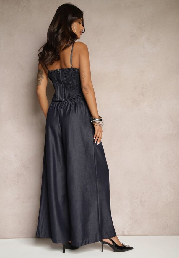 Renee - Granatowy Wiskozowy Komplet z Topem na Ramiączkach i Szerokimi Spodniami Danellin. Kolor: niebieski. Materiał: wiskoza