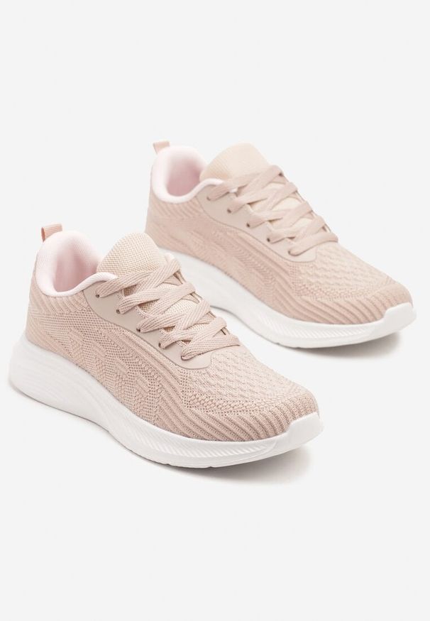 Born2be - Różowe Buty Sportowe Sneakersy Ozdobione Tłoczonymi Paskami Amoselle. Okazja: na co dzień. Zapięcie: pasek. Kolor: różowy. Materiał: jeans. Wzór: aplikacja. Obcas: na płaskiej podeszwie