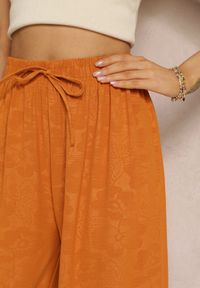Renee - Pomarańczowe Szerokie Spodnie Materiałowe z Gumką w Pasie Pagitte. Kolor: pomarańczowy. Materiał: materiał. Wzór: gładki #5