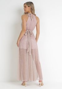 Born2be - Różowa Koktajlowa Sukienka z Gumką w Talii z Metaliczną Nicią Lilyan. Kolor: różowy. Wzór: aplikacja. Styl: wizytowy. Długość: maxi #5