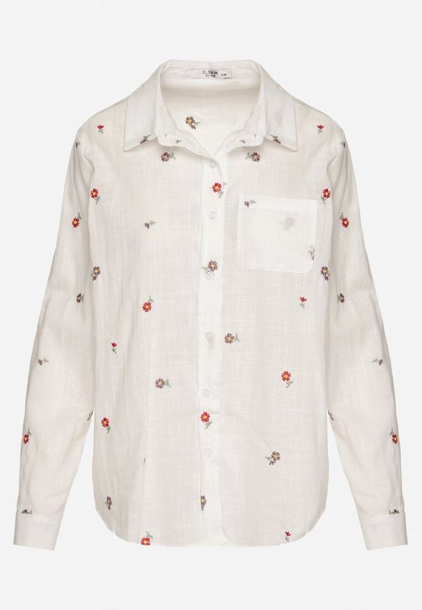 Born2be - Biała Koszula z Wiskozy Zdobiona Haftem z Kwiatami Sovreia. Okazja: na spacer, na co dzień, na spotkanie biznesowe. Typ kołnierza: dekolt w kształcie V, kołnierzyk klasyczny. Kolor: biały. Materiał: wiskoza. Długość rękawa: długi rękaw. Długość: długie. Wzór: aplikacja, haft, kwiaty. Styl: casual, biznesowy, elegancki, klasyczny