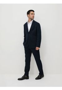 Reserved - Marynarka regular fit - granatowy. Kolor: niebieski. Materiał: tkanina, elastan, wiskoza #1