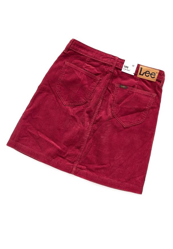 Lee - SPÓDNICA SZTRUKSOWA LEE A LINE SKIRT BIKINI RED L38NDC87 112108271. Materiał: sztruks