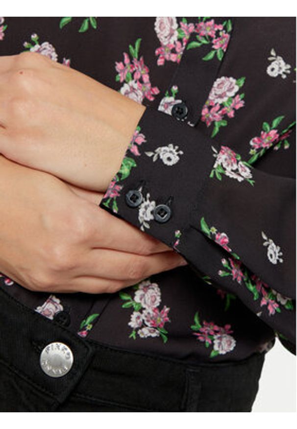 Guess Koszula W4BH56 WGLA2 Czarny Comfort Fit. Kolor: czarny. Materiał: syntetyk