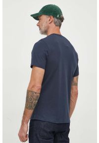 Barbour t-shirt bawełniany kolor granatowy z nadrukiem. Kolor: niebieski. Materiał: bawełna. Wzór: nadruk. Styl: klasyczny #4