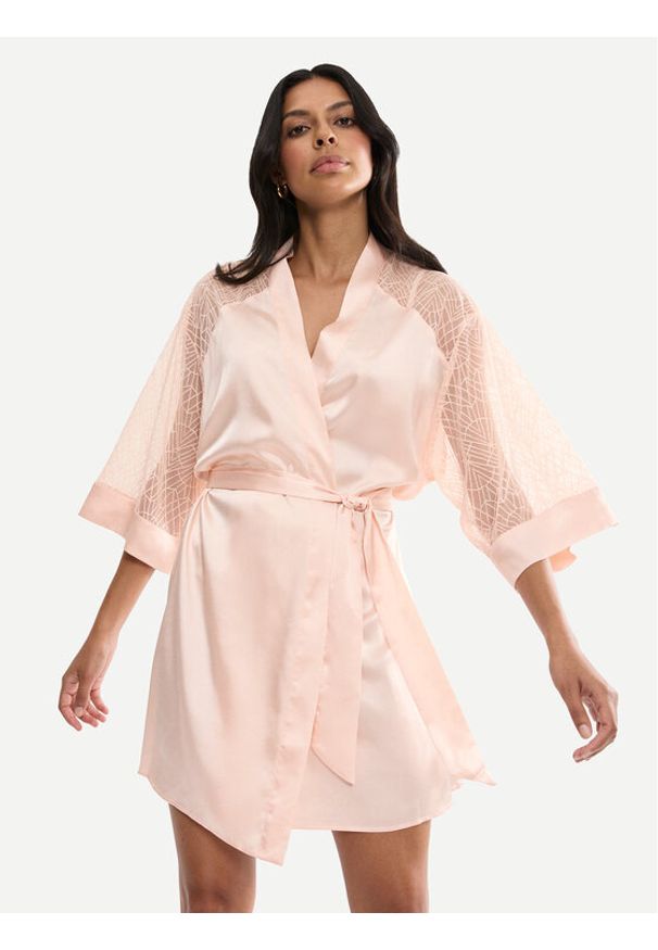 Triumph Szlafrok A Weekend To Remember 10227185 Beżowy. Kolor: beżowy. Materiał: syntetyk