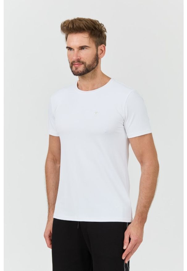 Guess - GUESS Biały męski t-shirt New Tech Str T, Rozmiar L. Kolor: biały
