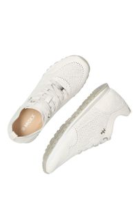 MEXX - Mexx Buty kolor biały na płaskiej podeszwie. Nosek buta: okrągły. Zapięcie: sznurówki. Kolor: biały. Materiał: guma. Obcas: na płaskiej podeszwie