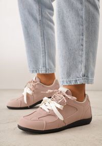 Born2be - Różowe Sneakersy Ozdobione Przeszyciami i Podwójnym Sznurowaniem Coraera. Nosek buta: okrągły. Zapięcie: sznurówki. Kolor: różowy. Materiał: skóra, syntetyk, nubuk. Wzór: aplikacja. Obcas: na obcasie. Wysokość obcasa: niski #1