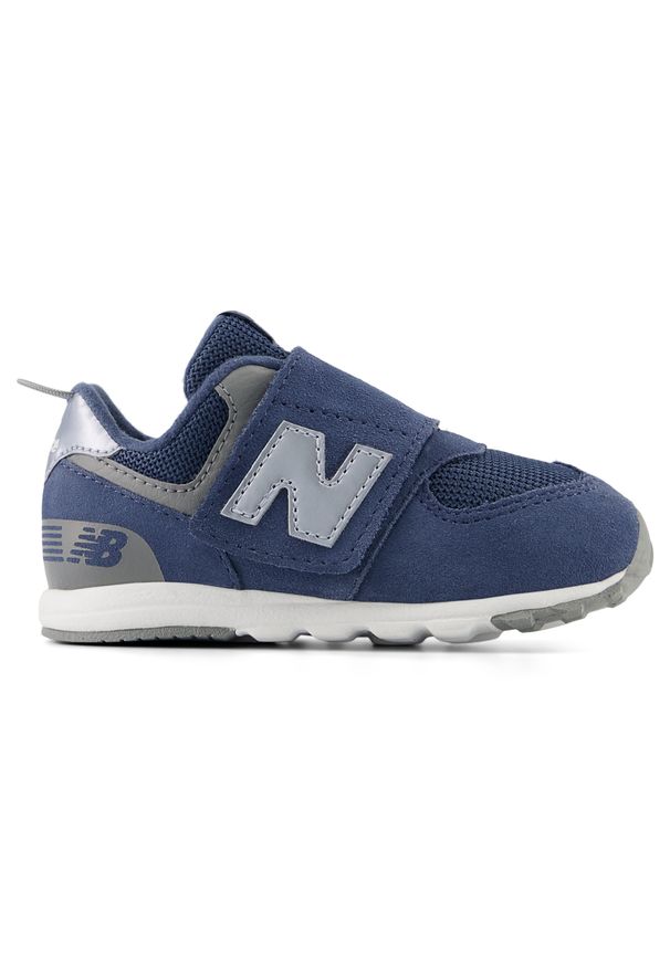 Buty niemowlęce New Balance I5742MJ – niebieskie. Okazja: na co dzień. Zapięcie: rzepy. Kolor: niebieski. Materiał: guma, syntetyk, materiał. Szerokość cholewki: normalna. Model: New Balance 574. Sport: turystyka piesza