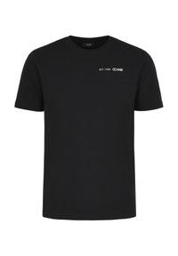 Ochnik - Czarny basic T-shirt męski z logo marki OCHNIK. Kolor: czarny. Materiał: bawełna