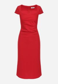 Born2be - Czerwona Sukienka Midi z Kwadratowym Dekoltem Revinane. Okazja: na co dzień. Typ kołnierza: dekolt kwadratowy. Kolor: czerwony. Styl: casual, elegancki. Długość: midi #2