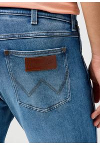 Wrangler - WRANGLER MĘSKIE SPODNIE JEANSOWE WRANGLER GREENSBORO MID AUTHENTIC WASH 112362443