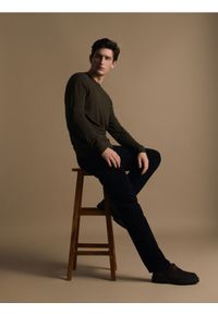 Reserved - Sweter z domieszką kaszmiru - zielony. Kolor: zielony. Materiał: kaszmir #1