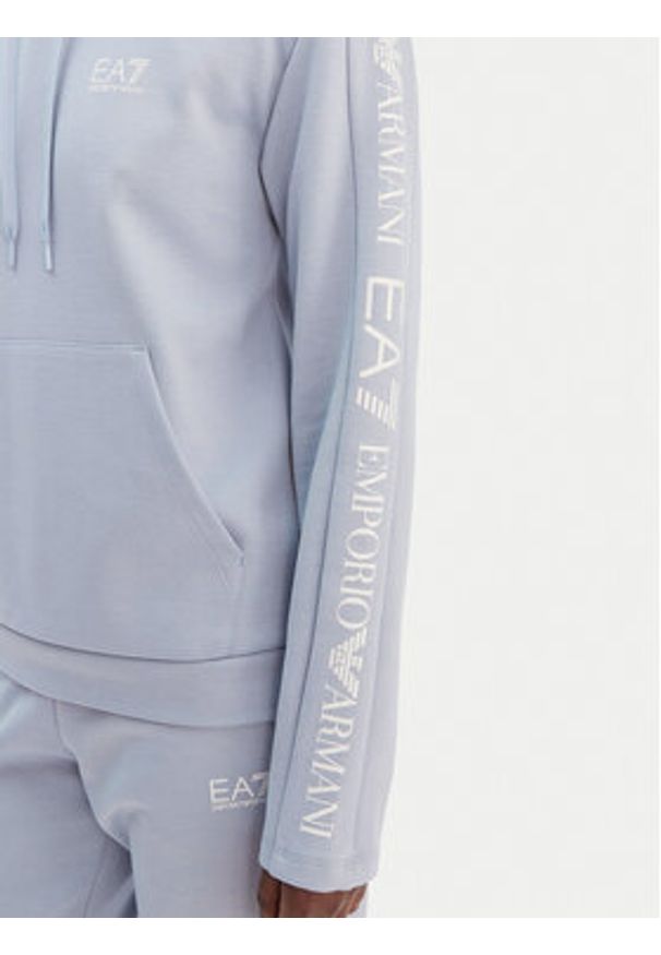 EA7 Emporio Armani Dres 7W000116 AF10443 U9309 Błękitny Regular Fit. Kolor: niebieski. Materiał: syntetyk
