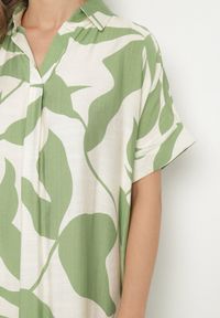 Born2be - Jasnozielona Sukienka Rozkloszowana z Bawełną w Abstrakcyjny Print Telanisa. Okazja: na co dzień. Kolor: zielony. Materiał: bawełna. Wzór: nadruk. Typ sukienki: rozkloszowane. Styl: elegancki, casual