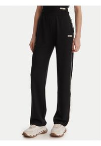 Guess Spodnie dresowe V6GB16 K4777 Czarny Regular Fit. Kolor: czarny. Materiał: syntetyk #1