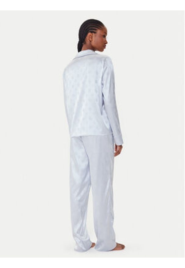 Guess Piżama O5BX05 W4732 Beżowy Regular Fit. Kolor: beżowy. Materiał: satyna, syntetyk