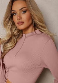 Renee - Różowa Elastyczna Bluzka na Suwak z Wycięciem przy Ściągaczu Denalla. Okazja: na co dzień. Kolor: różowy. Styl: casual #5