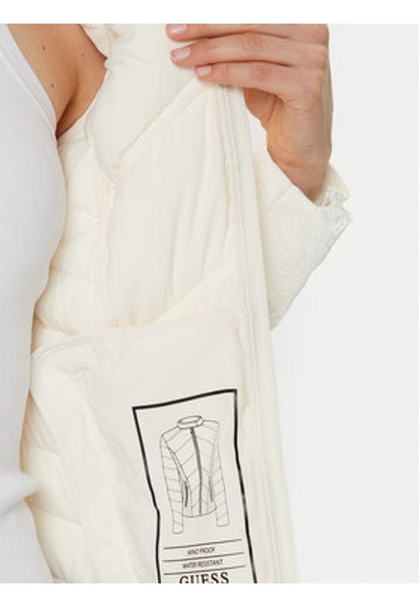 Guess Kurtka puchowa W5RL00 WGV30 Écru Regular Fit. Materiał: syntetyk