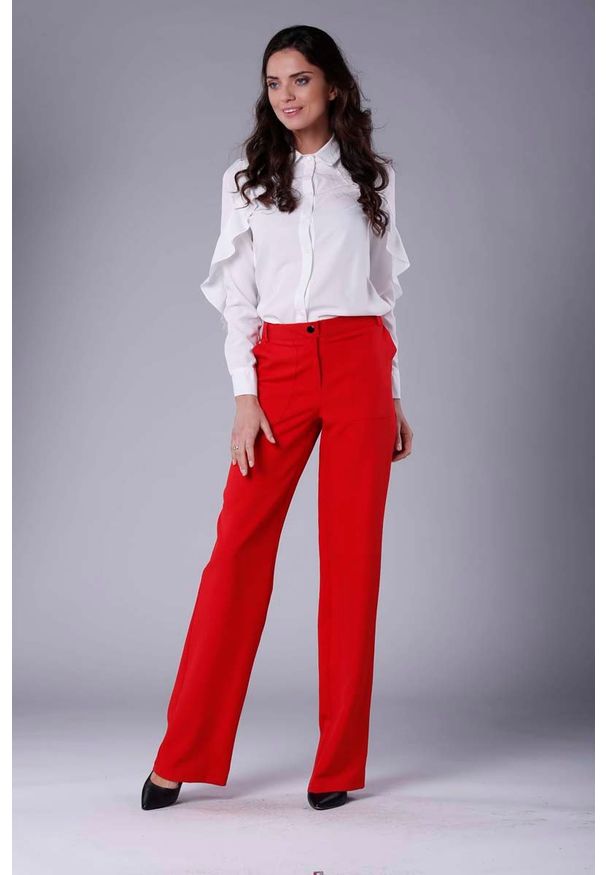 Nommo - Czerwone Eleganckie Spodnie z Prostymi Nogawkami.. Kolor: czerwony. Materiał: poliester, wiskoza. Styl: elegancki