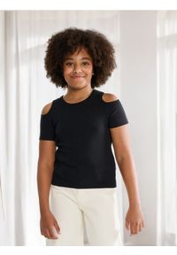 Sinsay - Koszulka z odkrytymi ramionami z prążkowanej dzianiny - czarny. Kolor: czarny. Materiał: dzianina, prążkowany #1